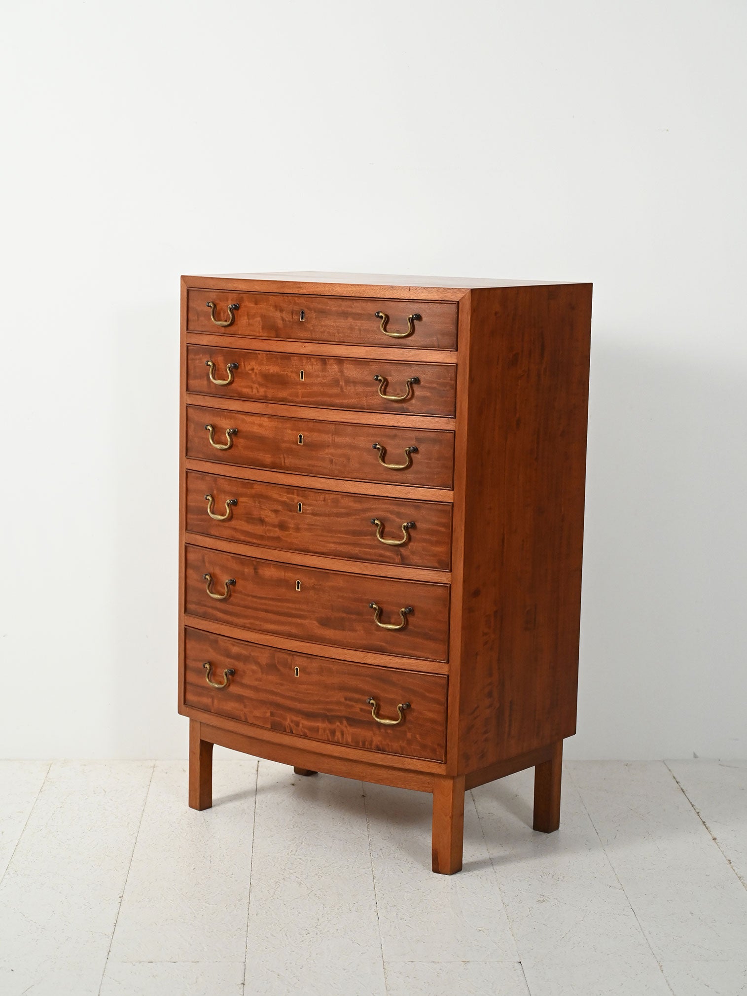 Sestina scandinava in mogano con maniglie in ottone 2