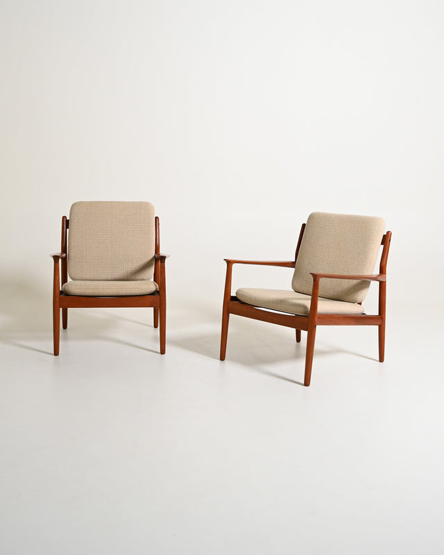 Coppia di poltrone di Grete Jalk per Glostrup Møbelfabrik, anni '60