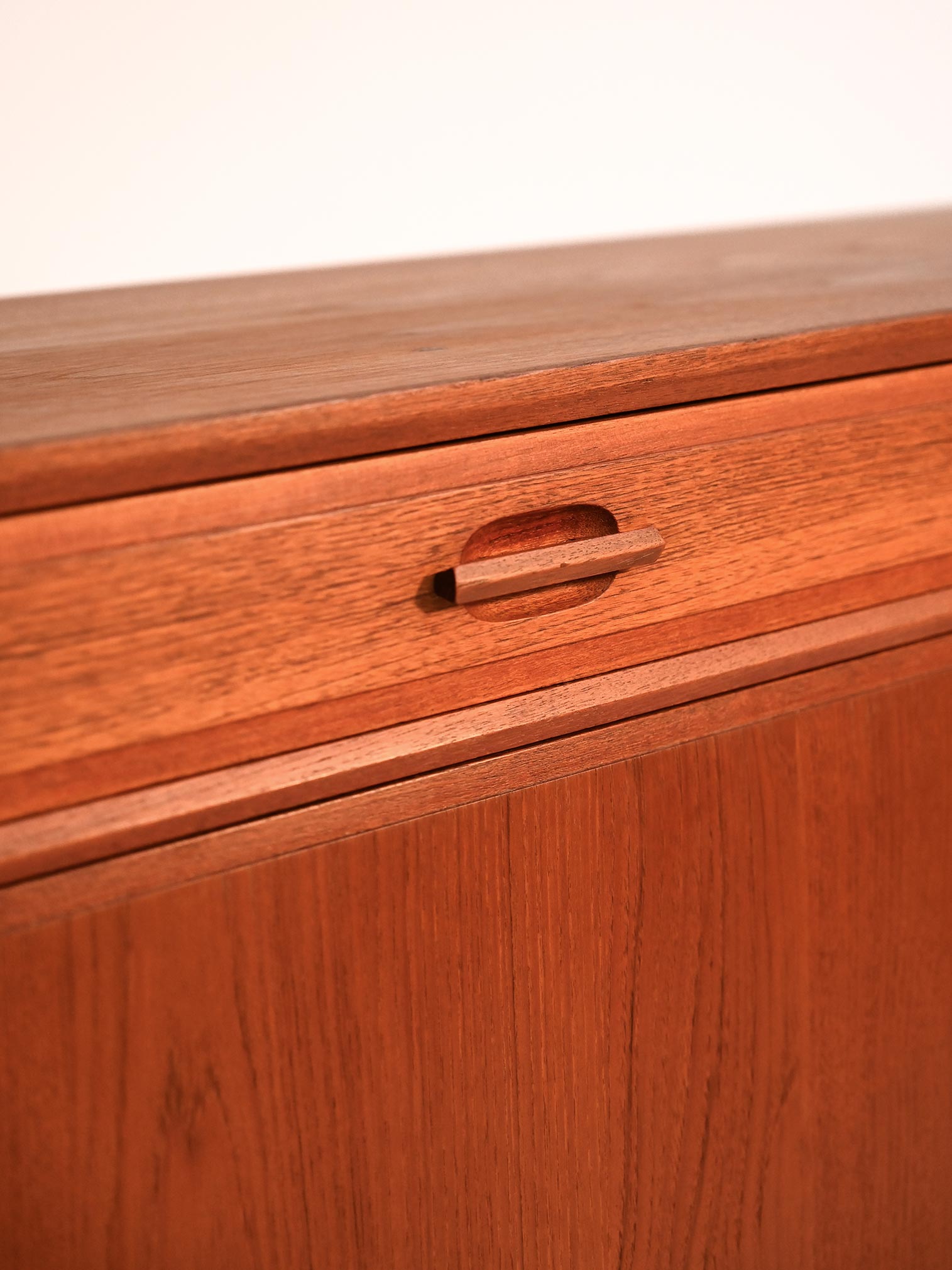 Sideboard scandinavo in teak, anni ’50-’60 7
