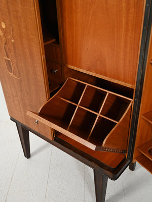 Mobile bar scandinavo degli anni '40 con intarsi