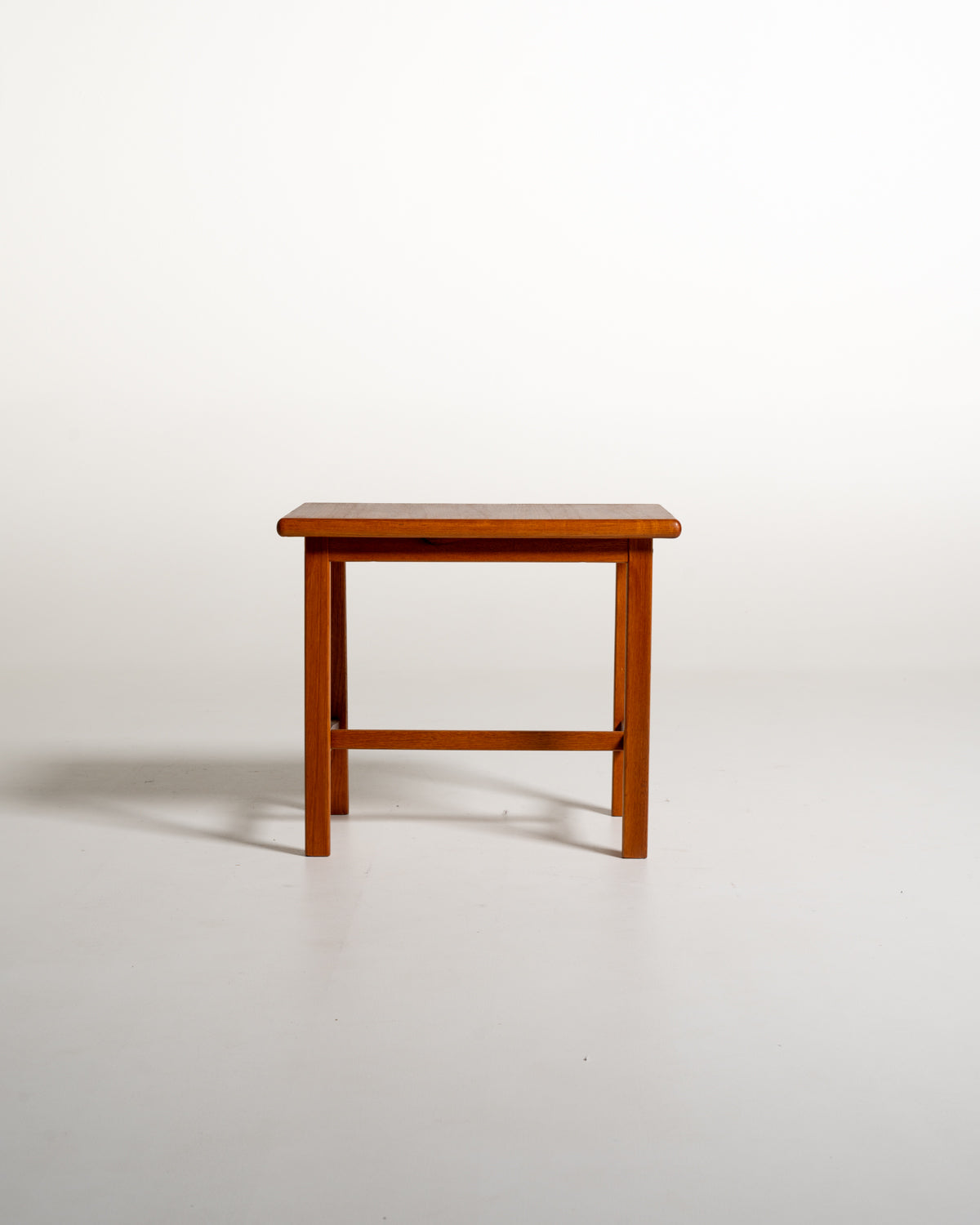 Tavolino in teak prodotto da Alberts, 1967