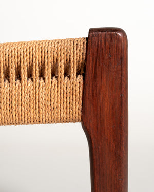 Coppia di sedie scandinave con seduta in corda, anni ’60