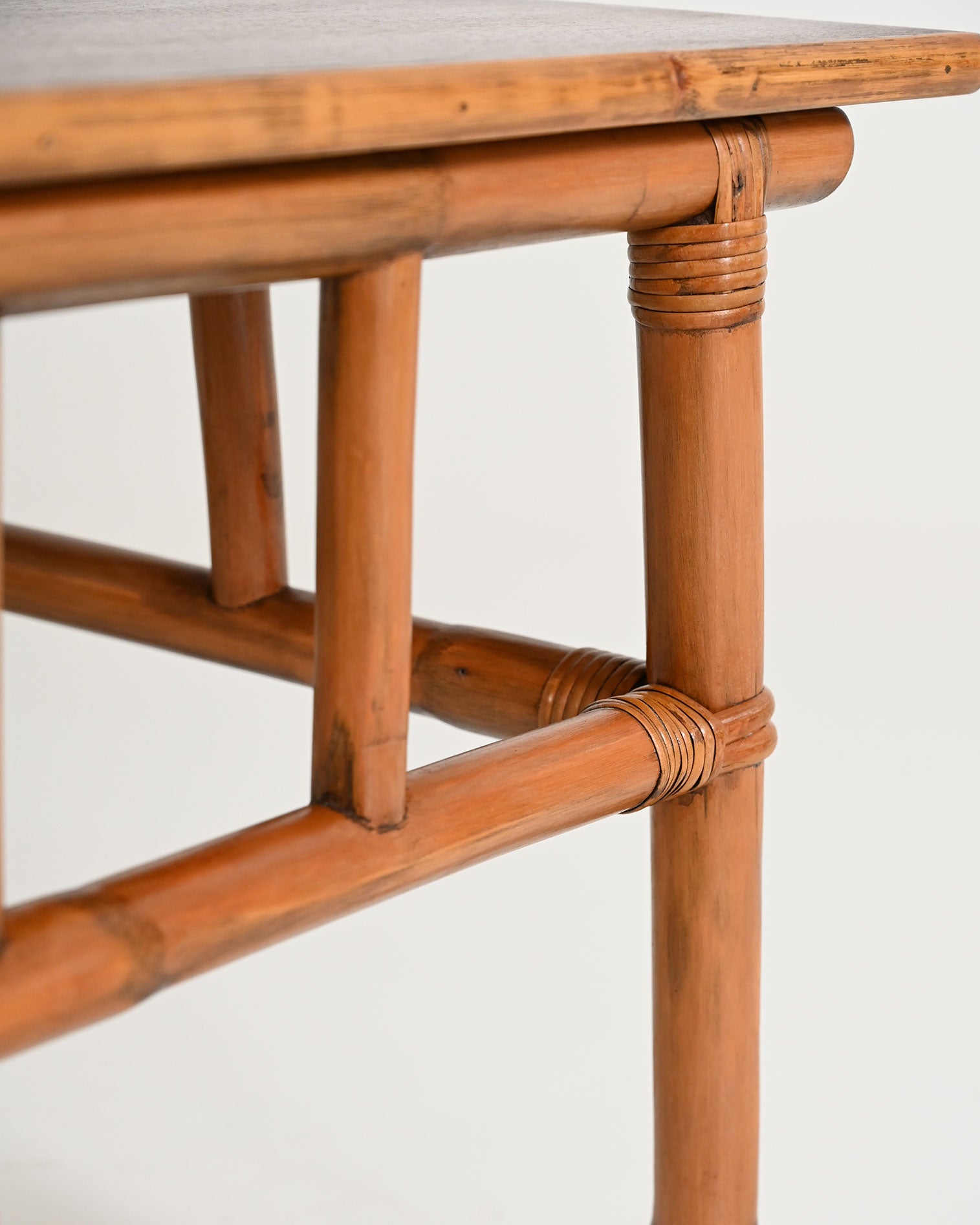 Tavolino in bambù e legno anni '60