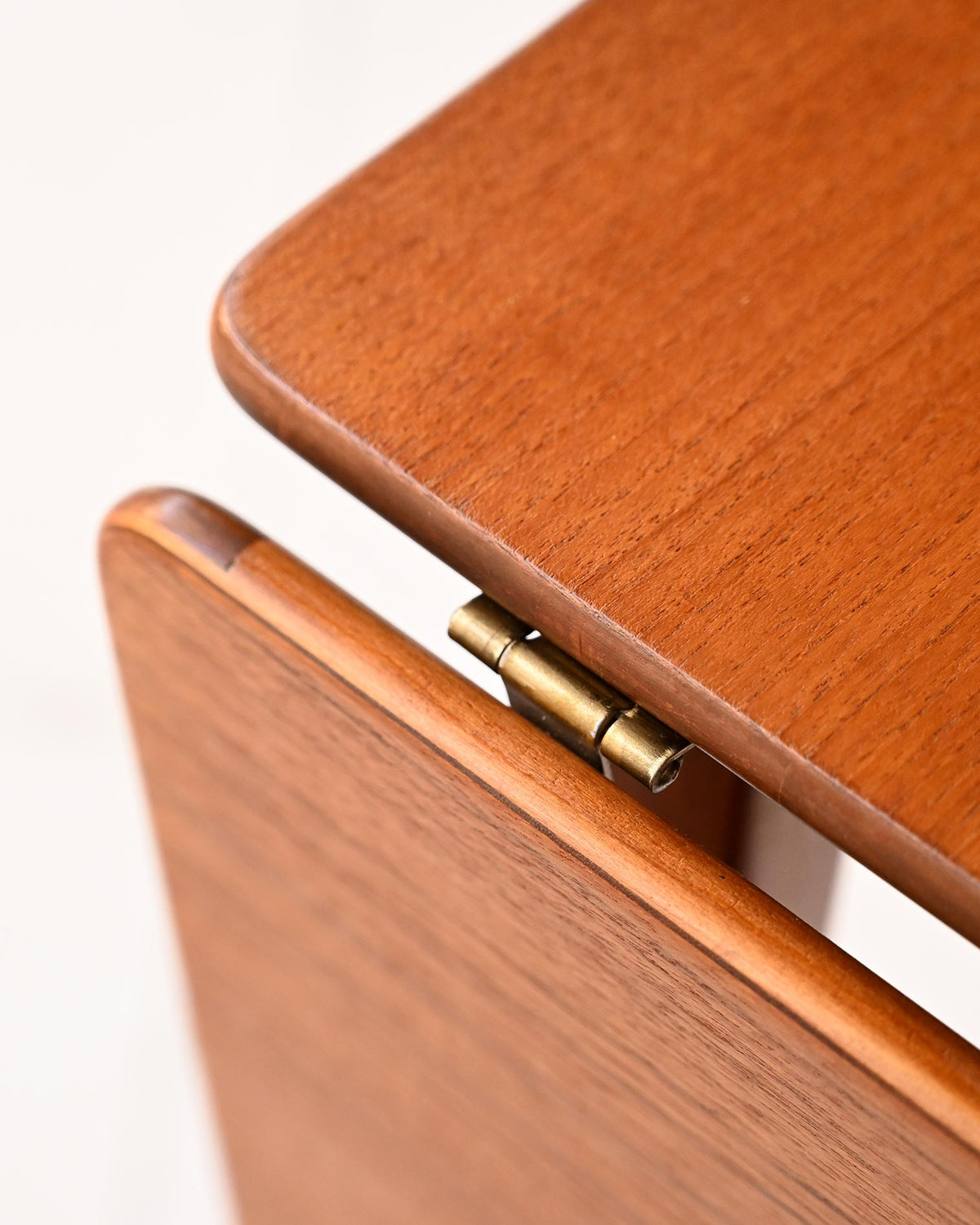 Scrivania con ribalta in teak anni ’60