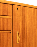 Highboard scandinavo in teak e rovere, anni ’60