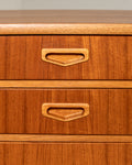 Highboard scandinavo in teak e rovere, anni ’60