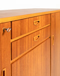 Highboard scandinavo in teak e rovere, anni ’60