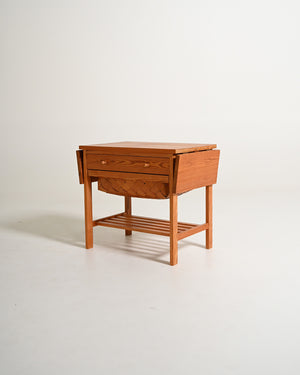 Tavolino scandinavo portalana in pino, anni '50
