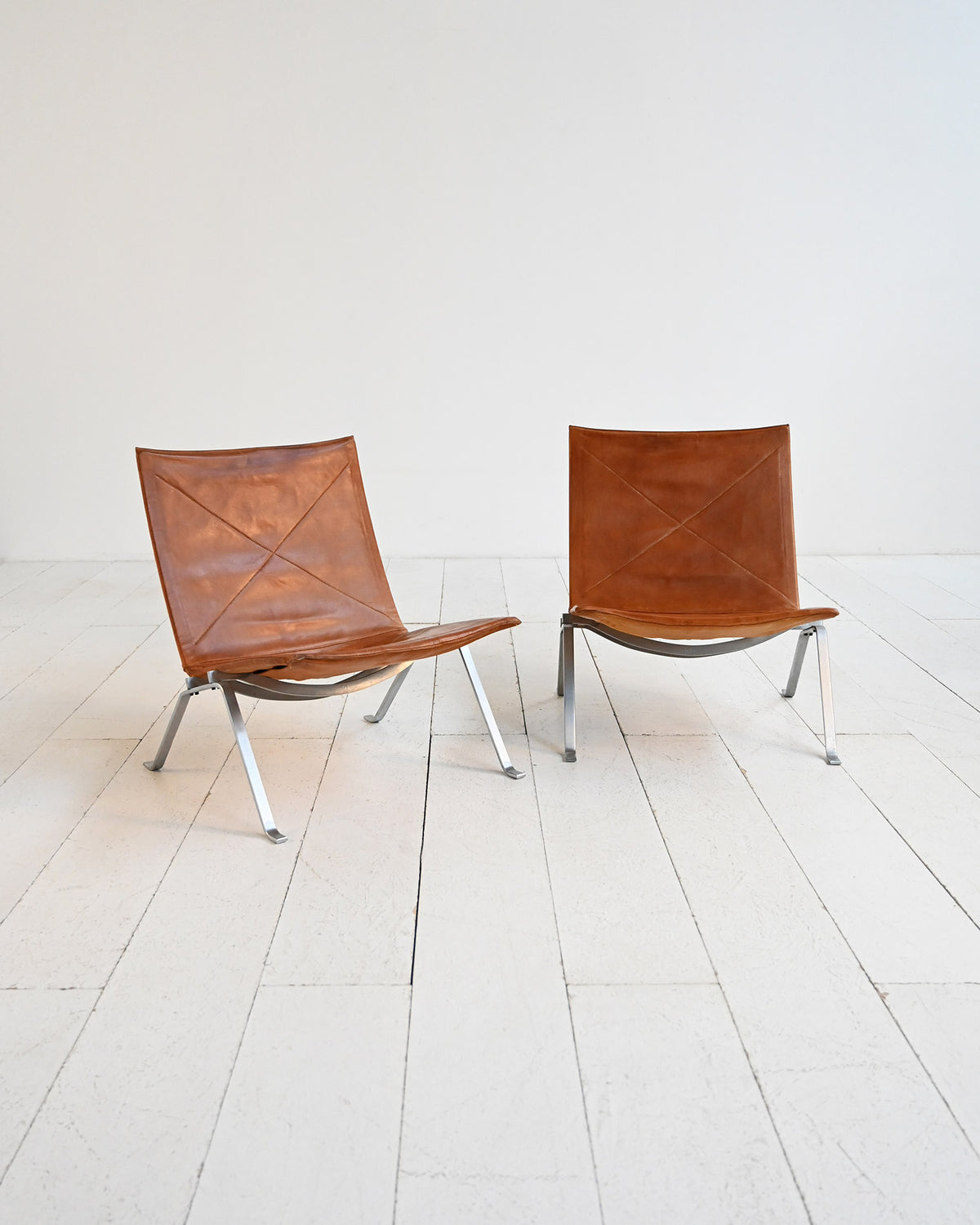 Coppia di poltrone modello "PK22" di Poul Kjærholm per E. Kold Christensen, anni ’50
