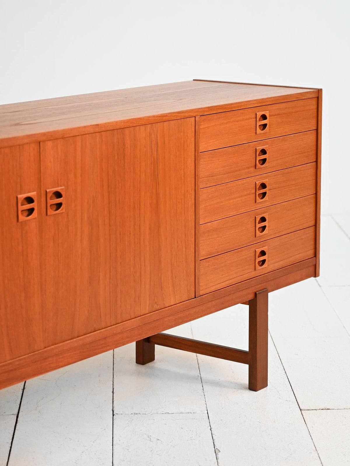 Sideboard scandinavo in teak anni ’60