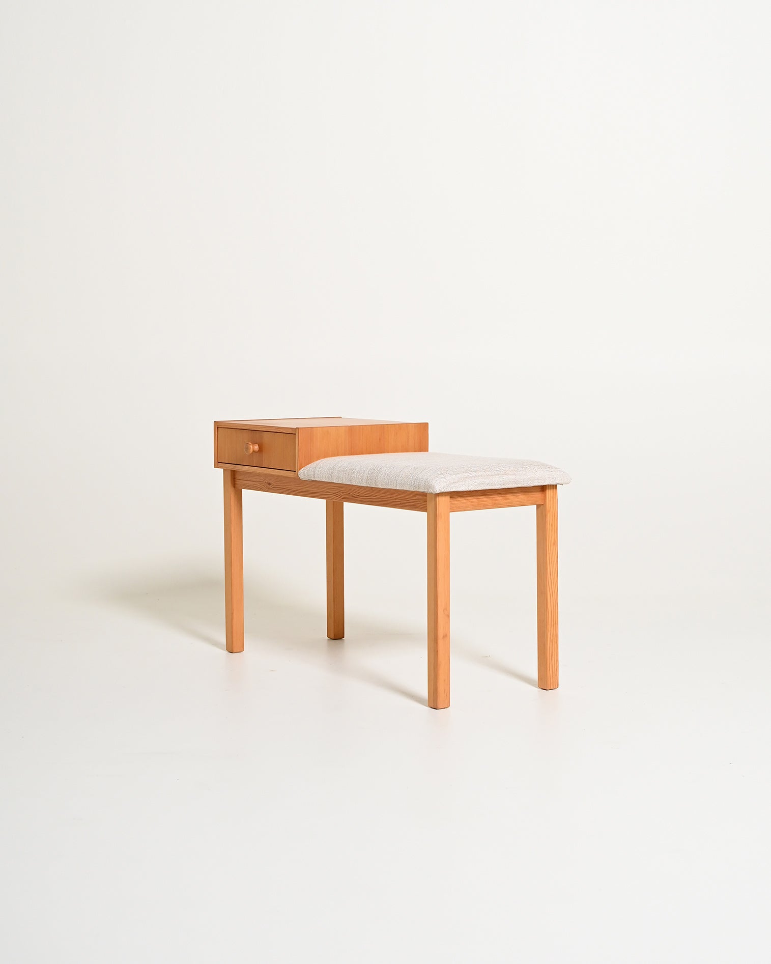 Gossip chair in rovere, anni '80