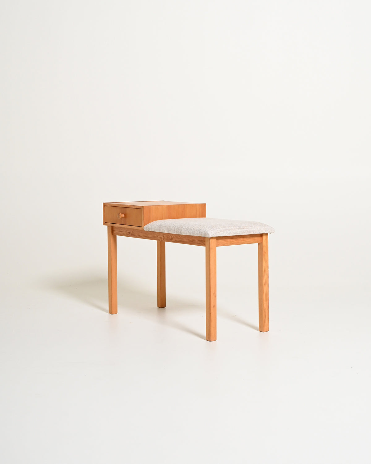 Gossip chair in rovere, anni '80