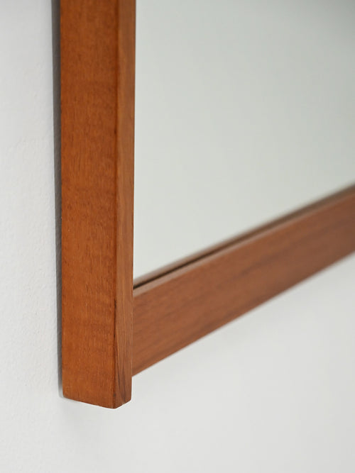 Specchio scandinavo in teak anni Sessanta 1