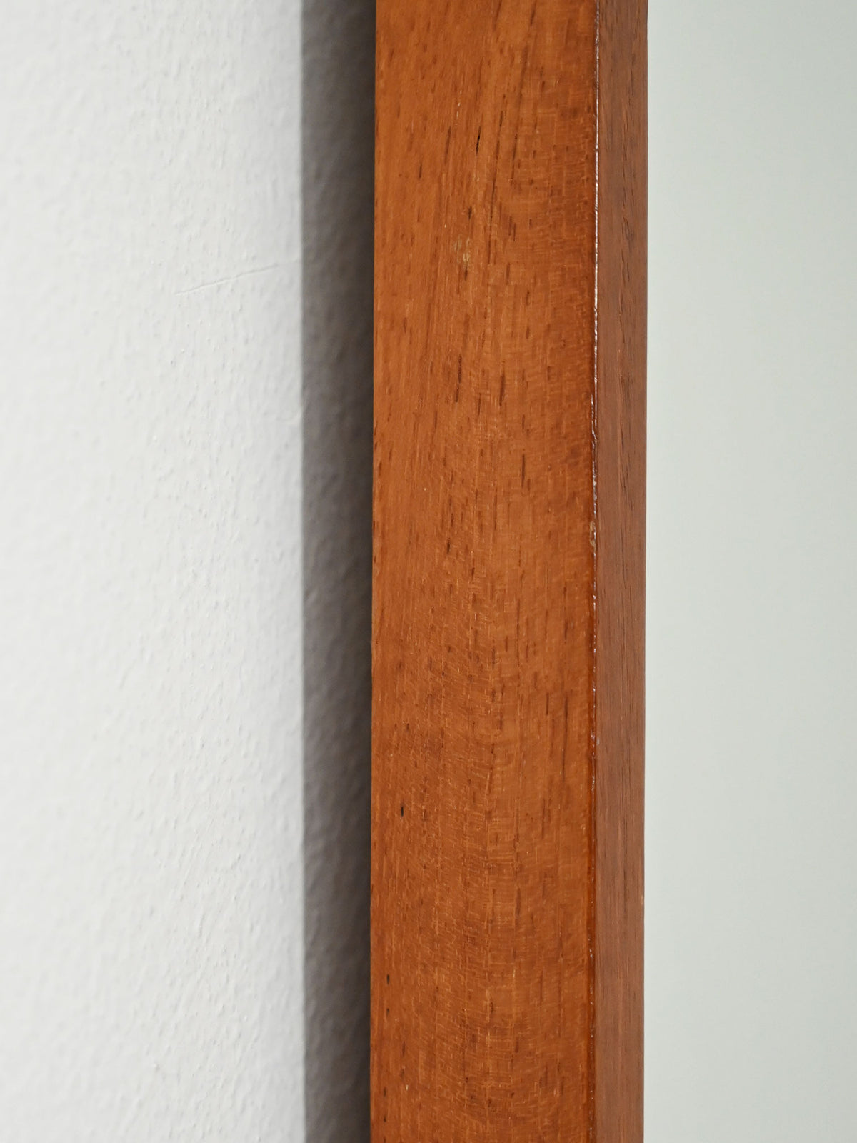 Specchio scandinavo in teak anni Sessanta