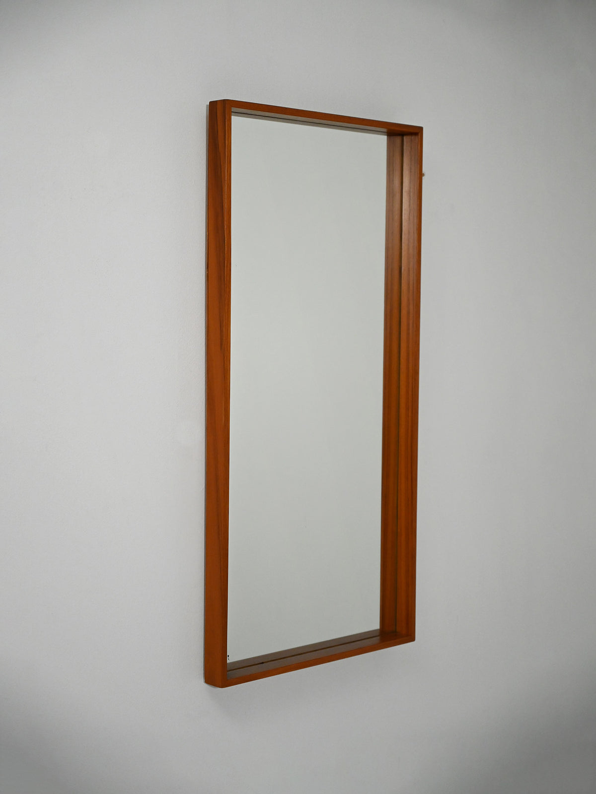 Specchio svedese in teak anni 50–60