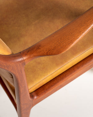 Coppia di poltroncine scandinave in similpelle, anni ’60