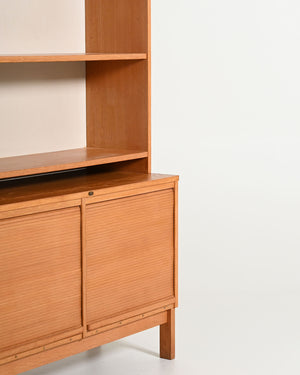 Cabinet in rovere con ante a serrandina e libreria, anni '60