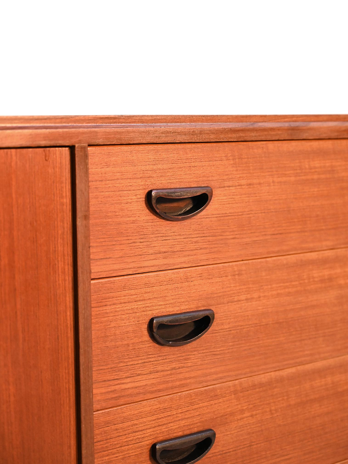 Sideboard danese anni ’60 in teak