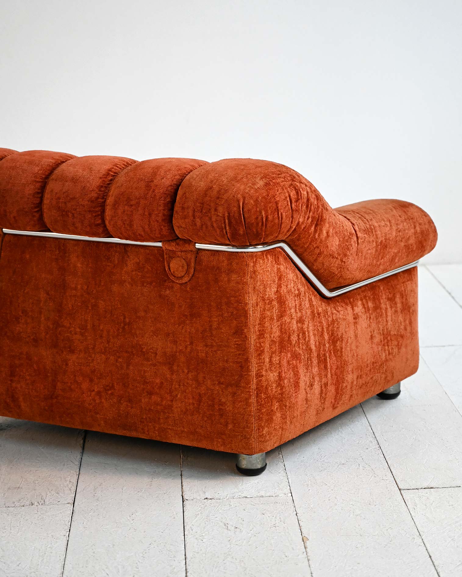 Poltrona vintage in velluto arancio, anni ’70 8