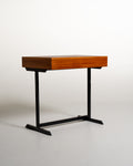 Scrivania in teak e metallo verniciato nero, produzione europea, anni ’60