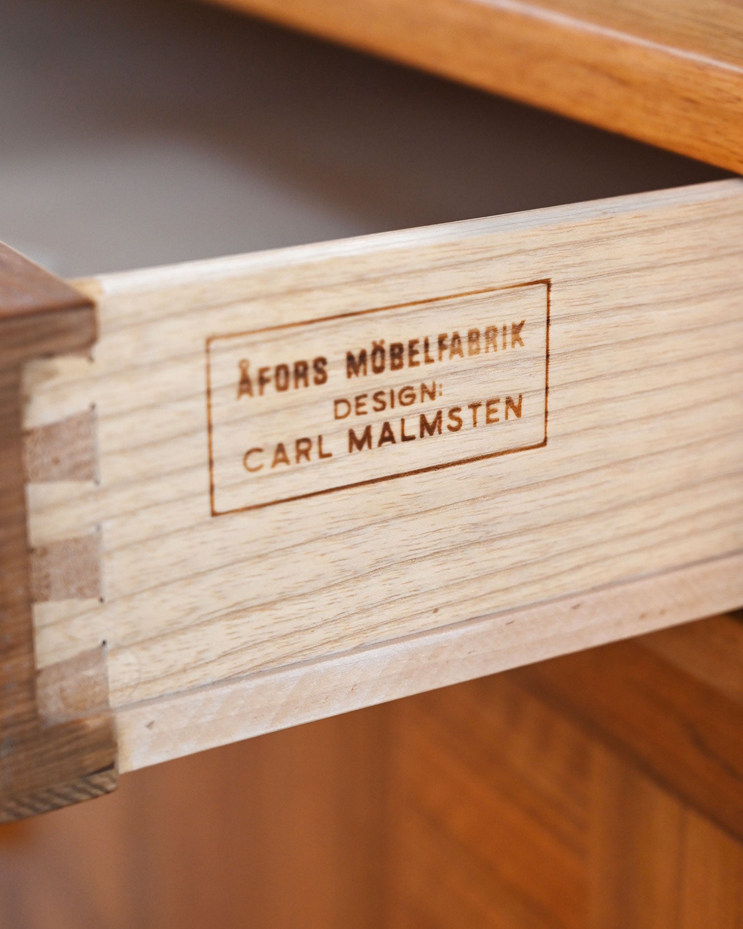 Sideboard "Ambassadör" di Carl Malmsten per Åfors Möbelfabrik, anni '50