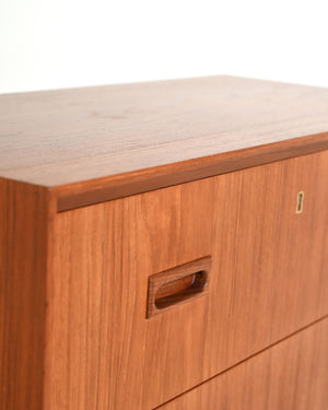 Comodino scandinavo in teak con due cassetti, anni '60