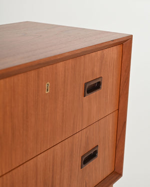 Comodino scandinavo in teak con due cassetti, anni '60