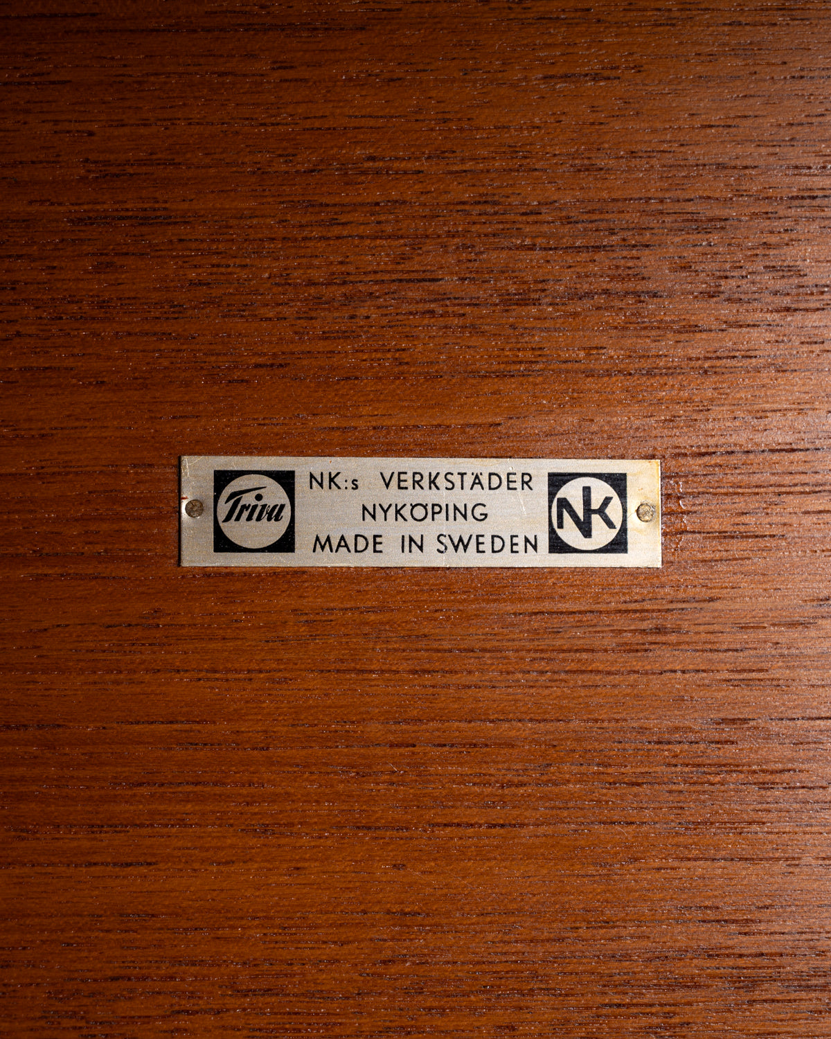 Comodino “Nikko” in teak e rovere di Yngvar Sandström per NK, Svezia, anni '60