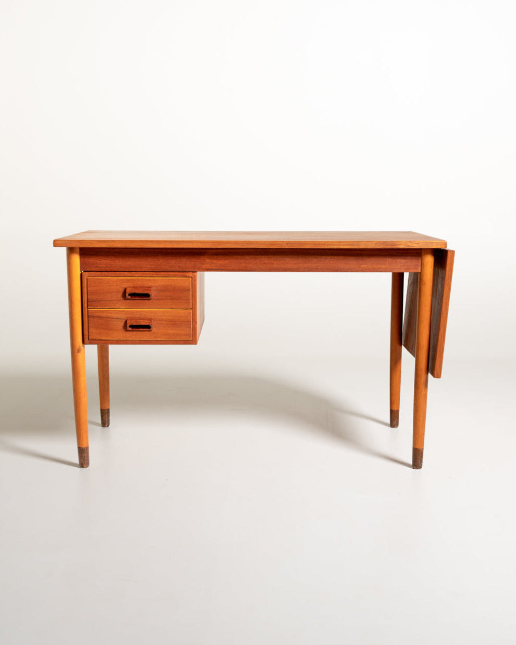 Scrivania scandinava in teak con allunga a ribalta, anni ’50/’60