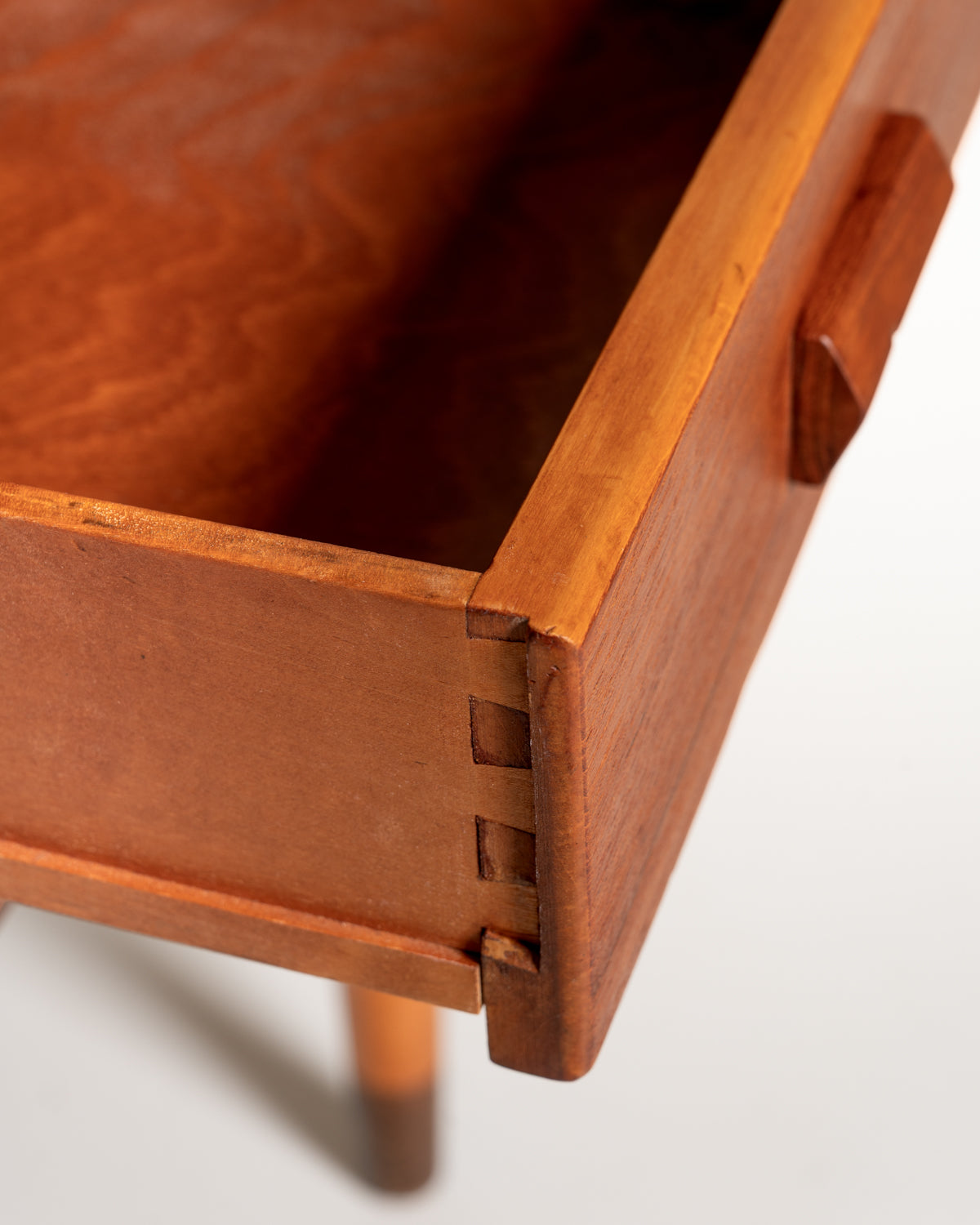 Scrivania scandinava in teak con allunga a ribalta, anni ’50/’60