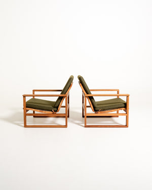 Coppia di poltrone “Medestolen” di Børge Mogensen per Fredericia, 1956-57
