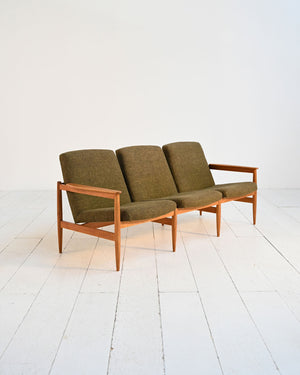 Divano scandinavo a tre posti in rovere, anni ’50/’60 3