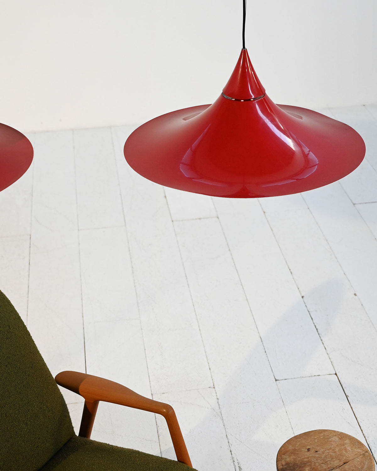 Coppia di lampade da soffitto attribuibili al modello “Semi” di Claus Bonderup e Torsten Thorup per Fog & Mørup, anni ’60