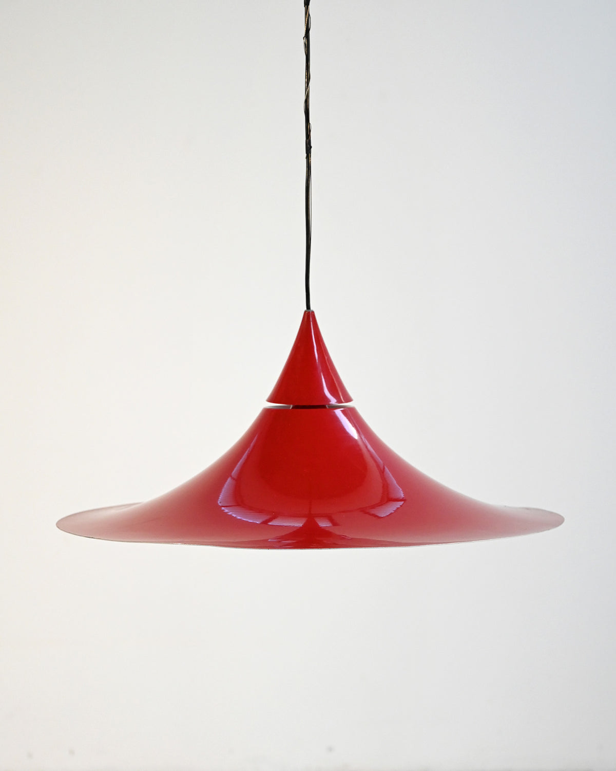 Coppia di lampade da soffitto attribuibili al modello “Semi” di Claus Bonderup e Torsten Thorup per Fog & Mørup, anni ’60
