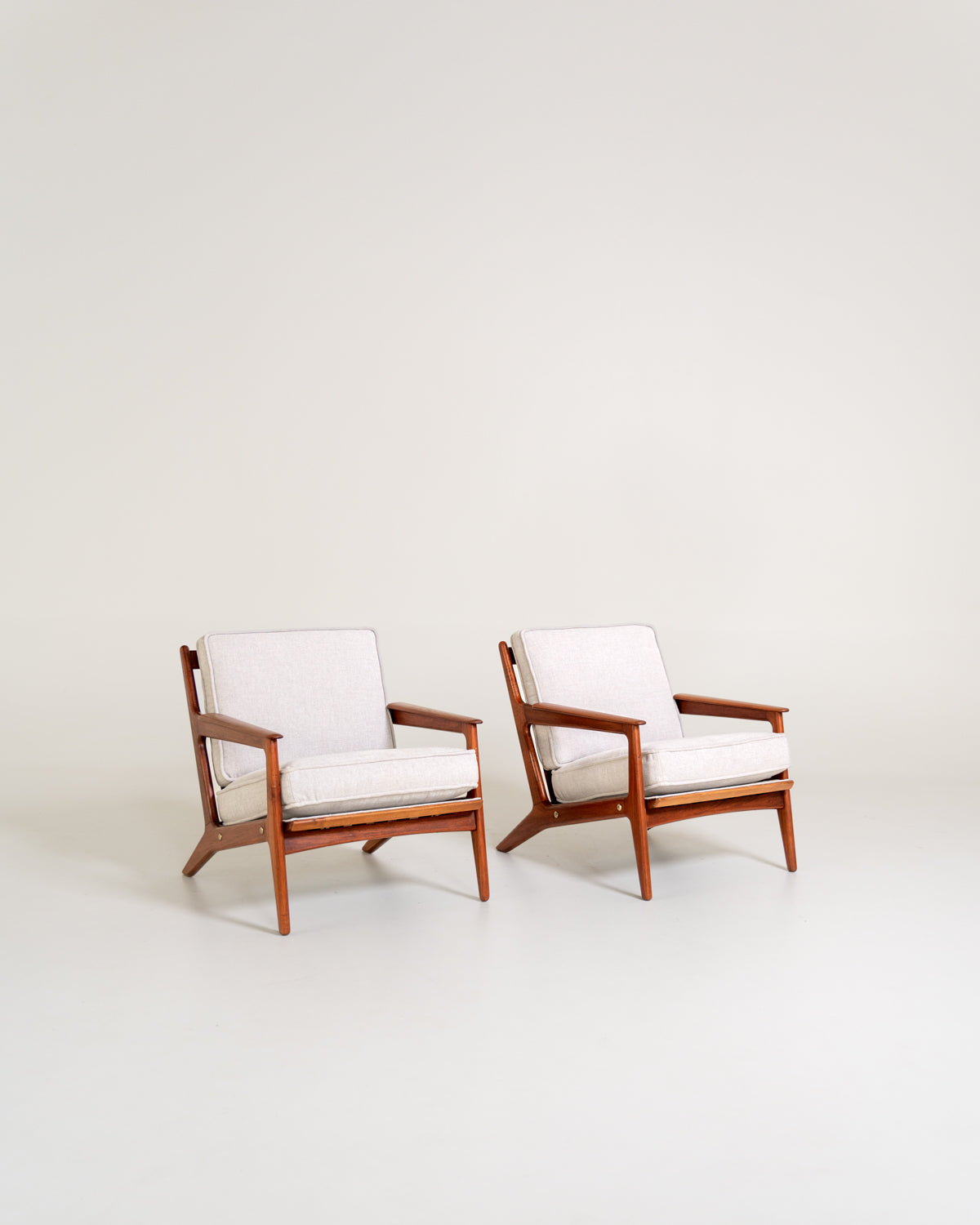 Coppia di poltrone di Arne Hovmand-Olsen, Danimarca, anni ’60