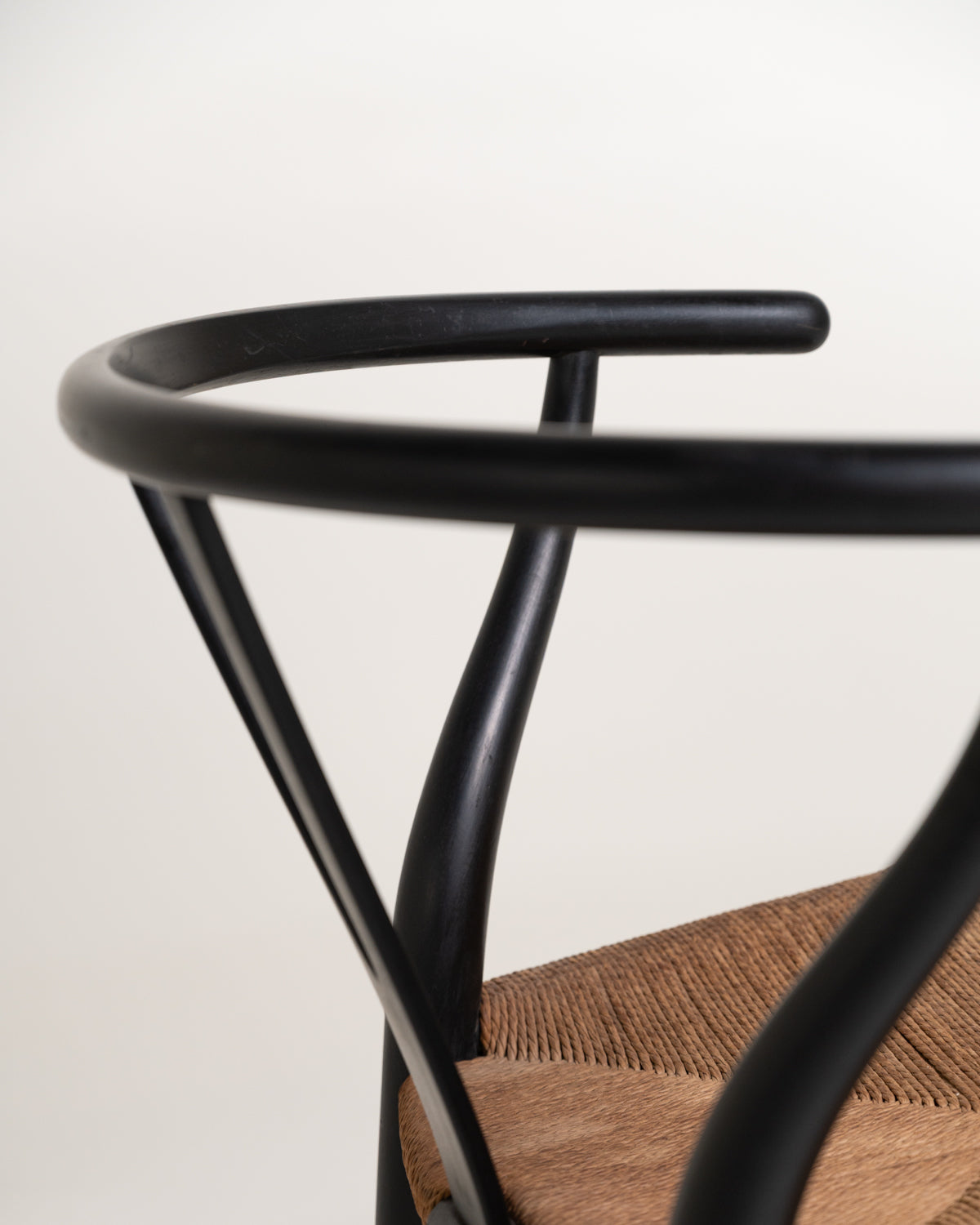 Set di 2 sedie “Wishbone Chair” “CH24” di Hans J. Wegner, anni '50