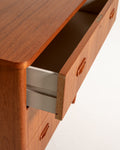 Cassettiera scandinava in teak anni '50/'60