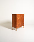 Cassettiera scandinava in teak con dettagli in rovere, anni ’60