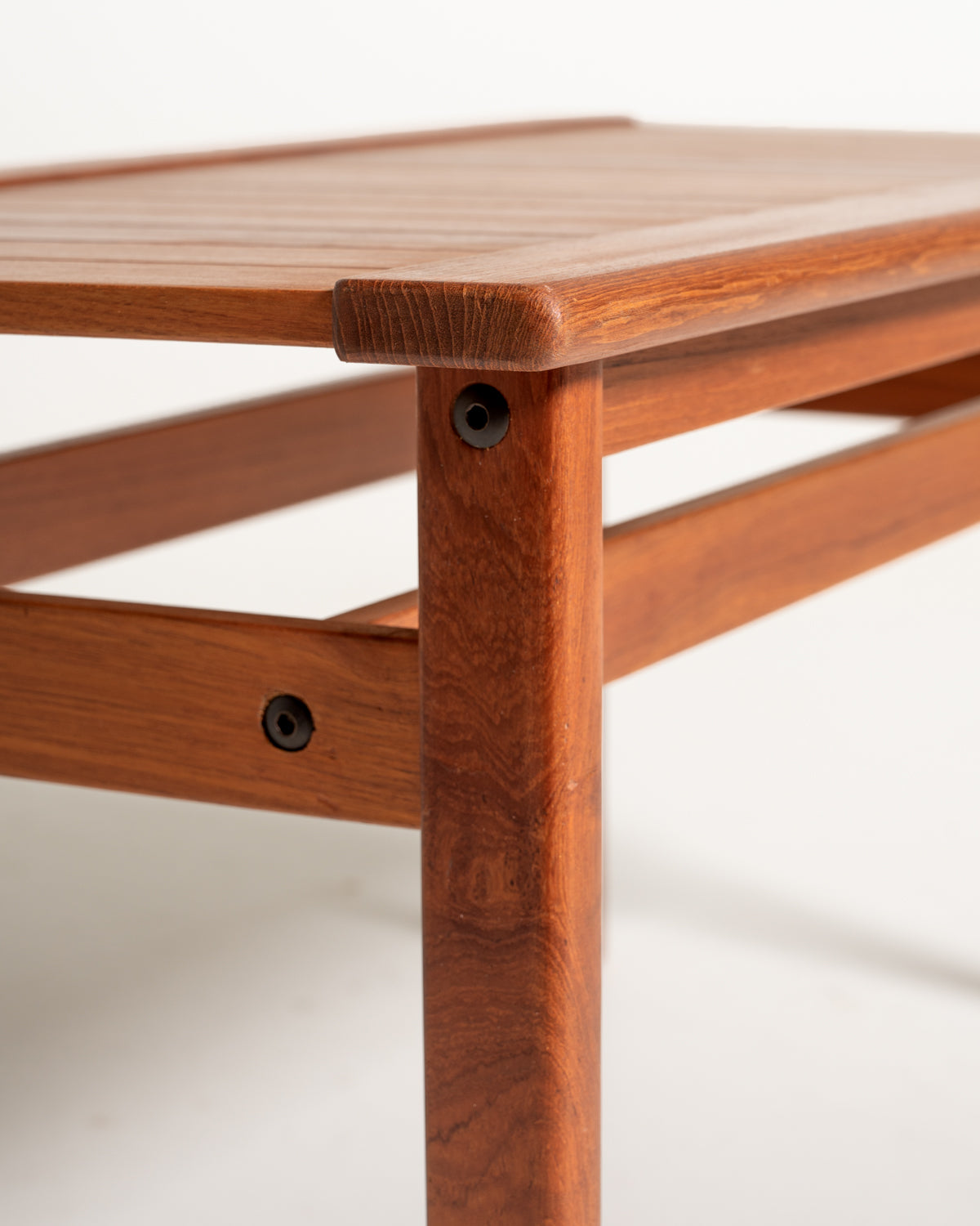 Panchetta scandinava a listelli in teak, anni ’60