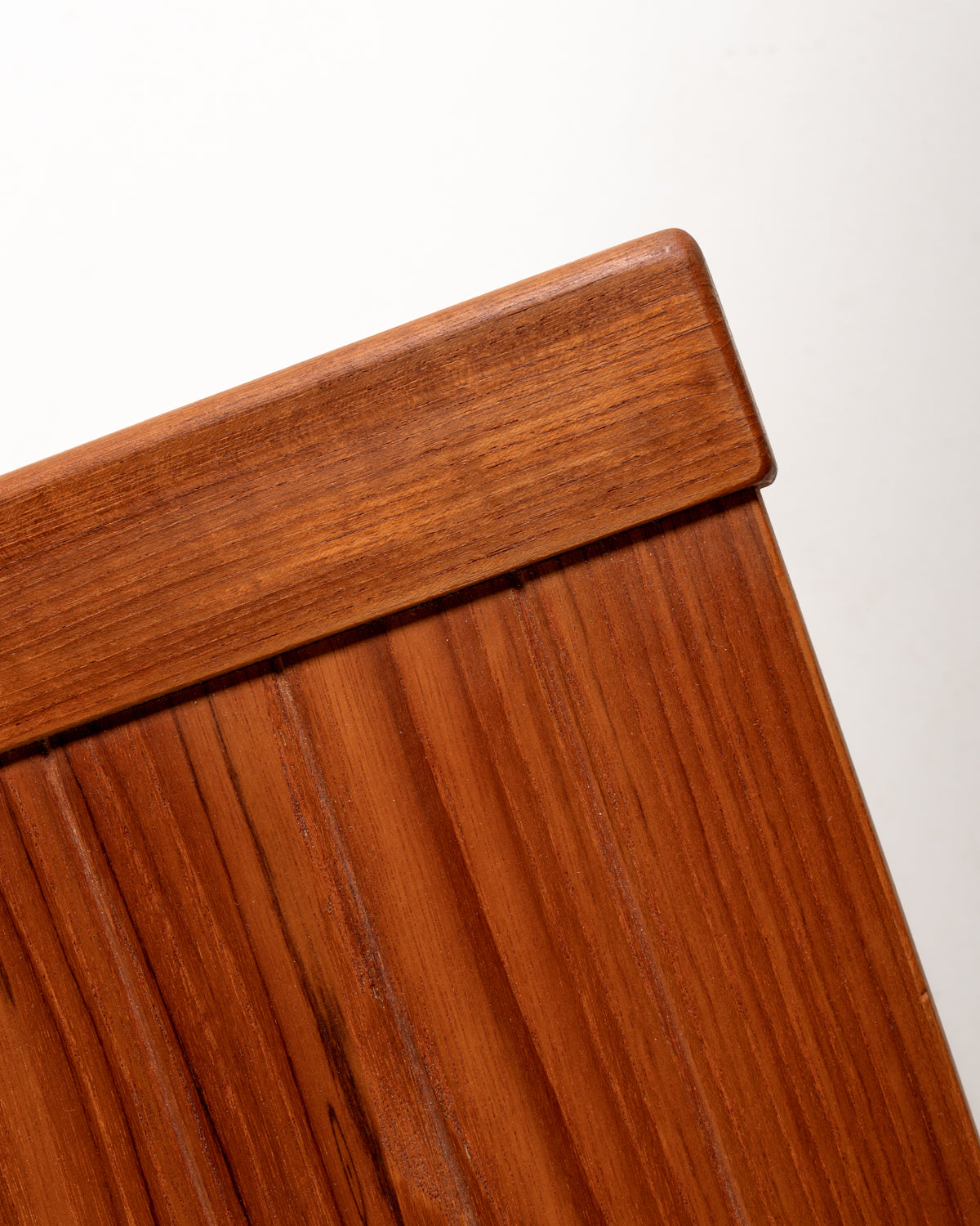 Panchetta scandinava a listelli in teak, anni ’60