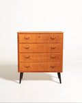 Cassettiera in teak con gambe nere, Scandinavia, anni '50/'60