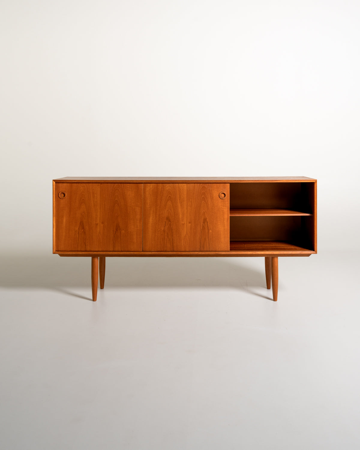 Sideboard danese in teak, anni ’60