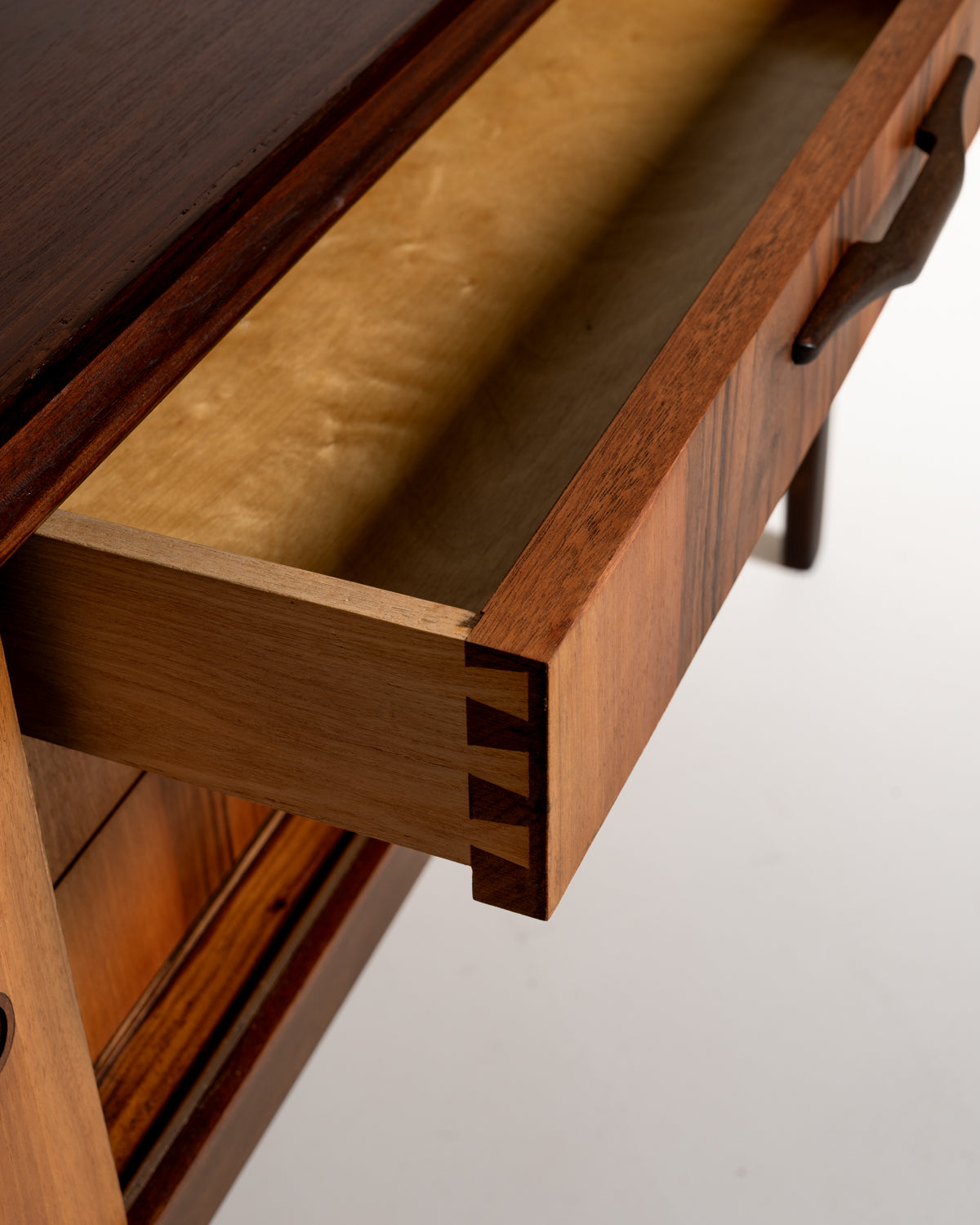 Sideboard scandinavo in palissandro e rovere, anni '60