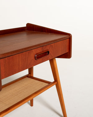 Comodino scandinavo in teak con ripiano