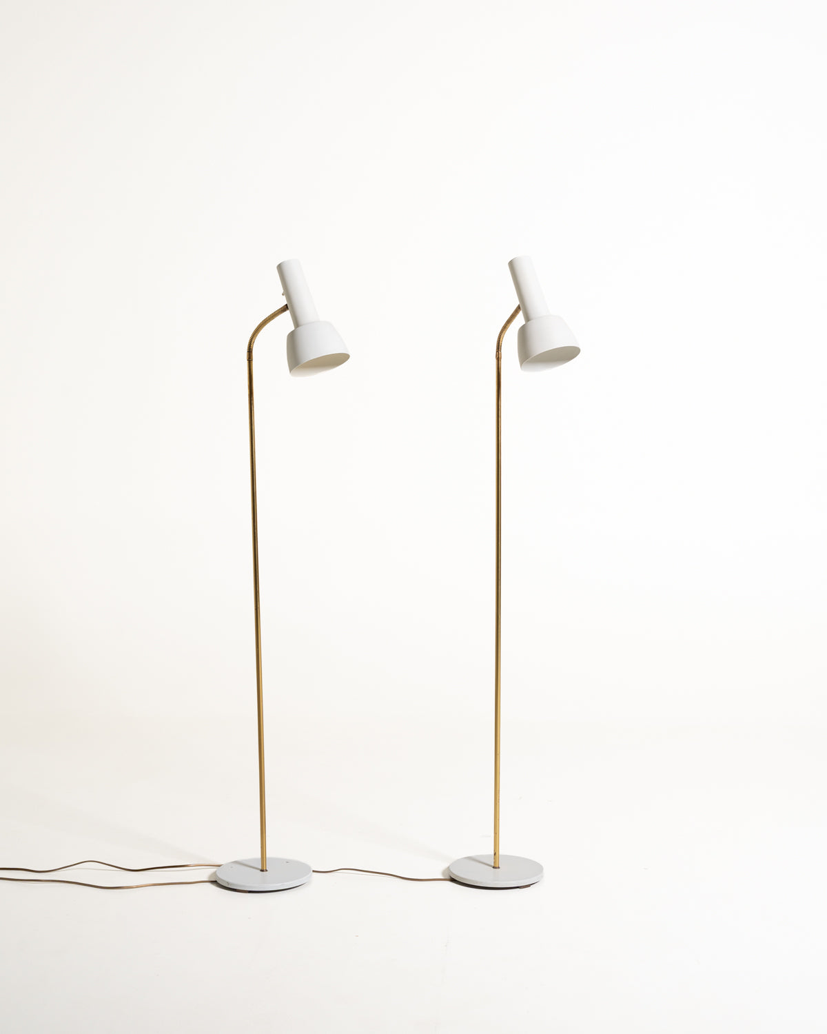 Coppia di lampade da terra modello “2008 L” di Schmidt's Lampedesign, Danimarca, anni '60