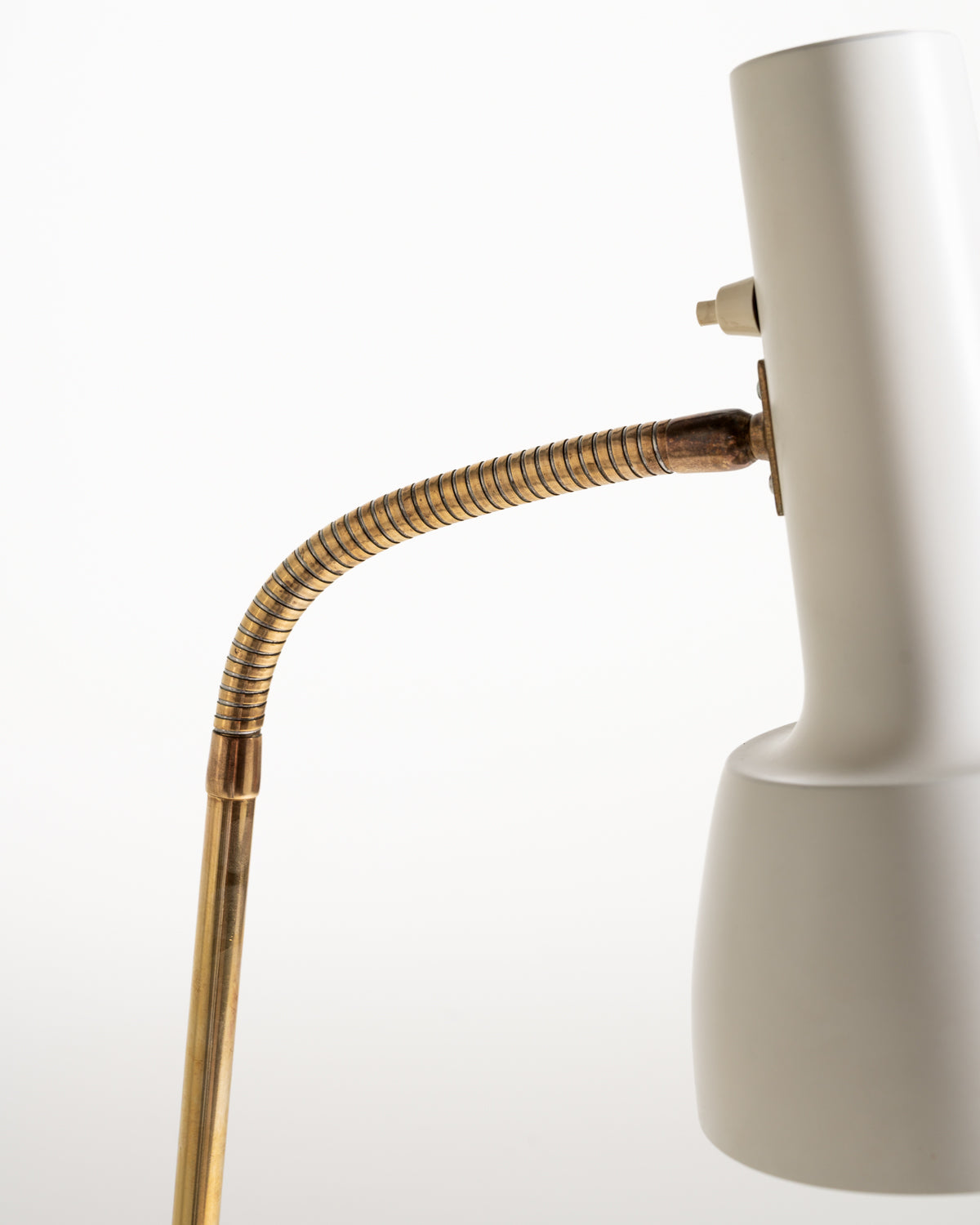 Coppia di lampade da terra modello “2008 L” di Schmidt's Lampedesign, Danimarca, anni '60