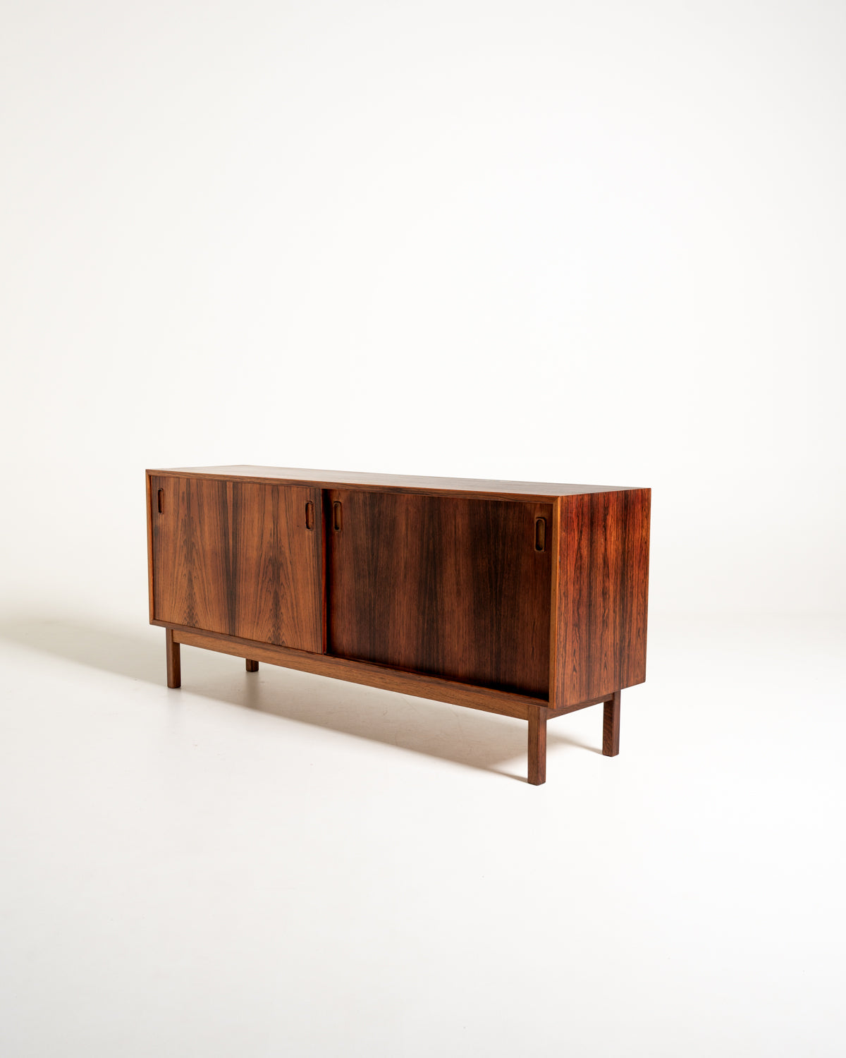 Sideboard scandinavo in palissandro, anni ’70