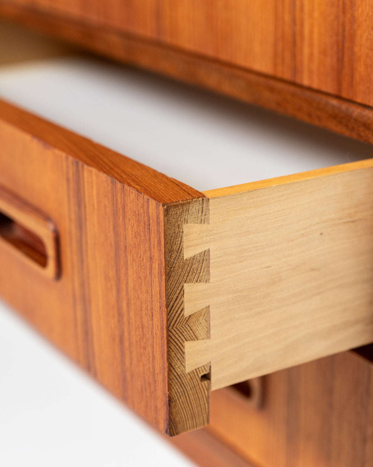 Highboard in teak, Svezia, anni ’60