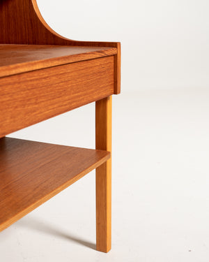 Comodino svedese in teak e faggio di AB Carlström & Co Möbelfabrik, anni ’60