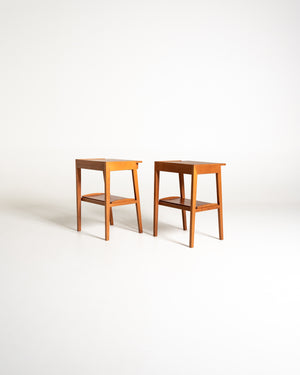 Coppia di comodini in teak con vassoio removibile, Scandinavia, anni ’50/’60